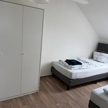 Goldstar Apartment- Hannover -sehnde 公寓 *